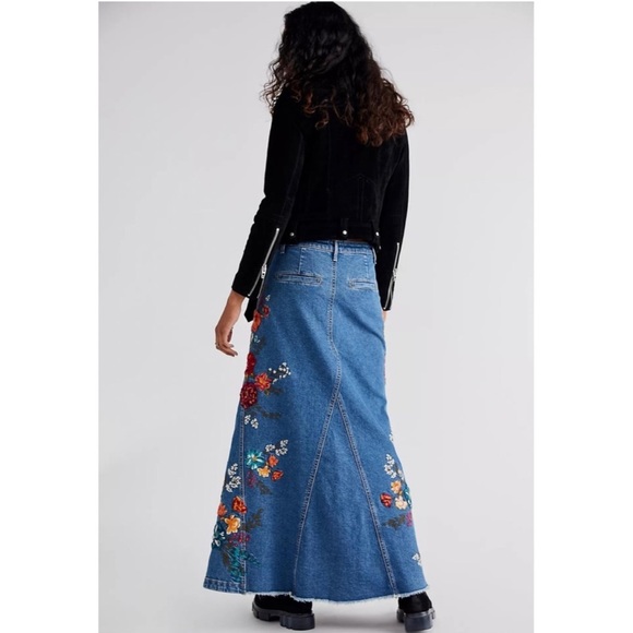 NEW Free People x Driftwood Embroidered Denim Maxi Skirt Size 29 - Picture 13 of 14